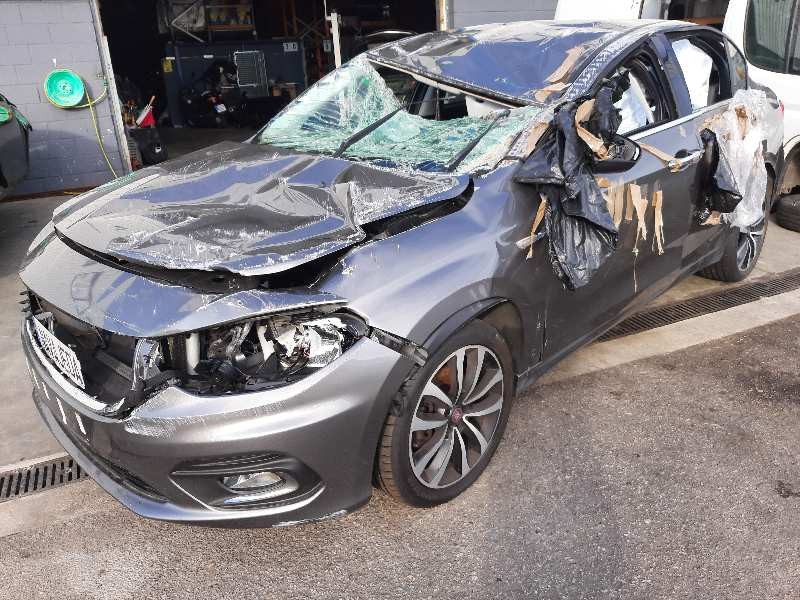 fiat tipo ii (356) sedan del año 2016