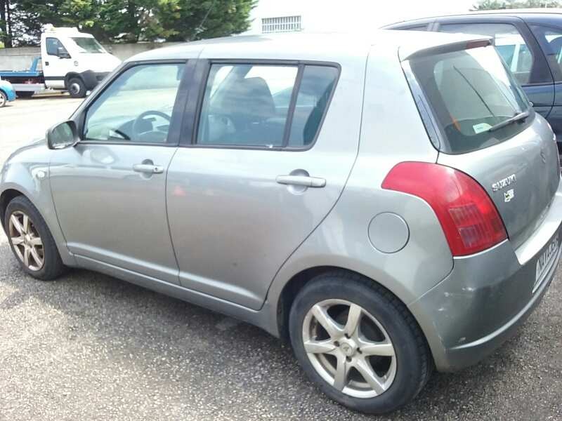 suzuki swift berlina (mz) del año 2010