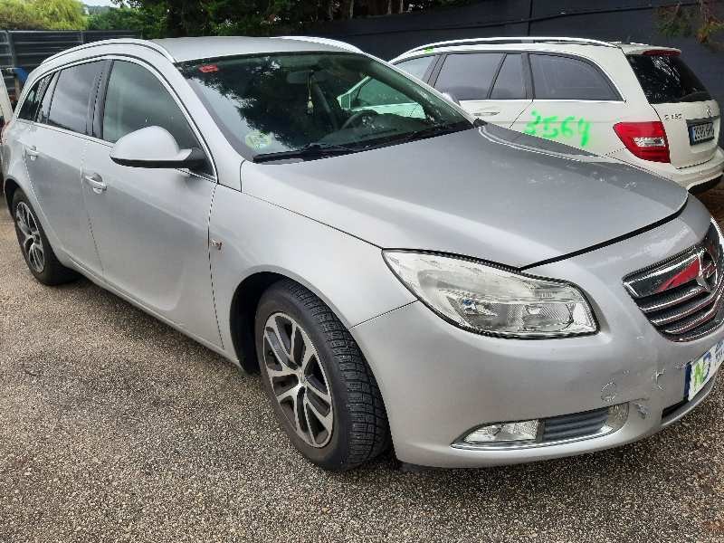 opel insignia sports tourer del año 2010