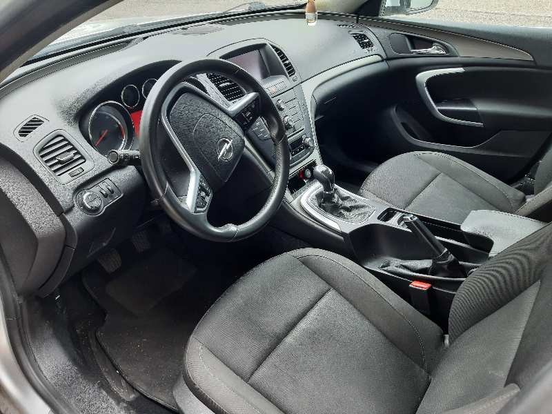 opel insignia sports tourer del año 2010