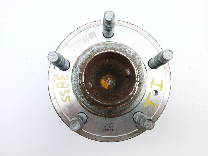 Recambio de buje para opel astra k (b16) 1.6 cdti (68) referencia OEM IAM 13507454  