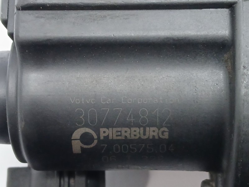 Recambio de valvula egr para volvo s80 berlina d5 momentum referencia OEM IAM 30774812  