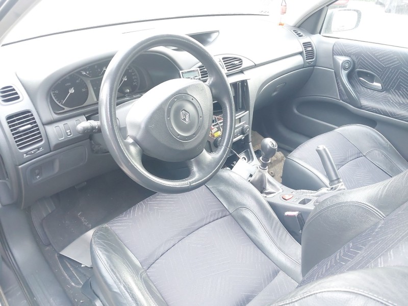 renault laguna ii grandtour (kg0/1_) del año 2004