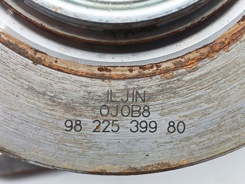 Recambio de mangueta trasera izquierda para opel corsa f elegance referencia OEM IAM 9822539980  