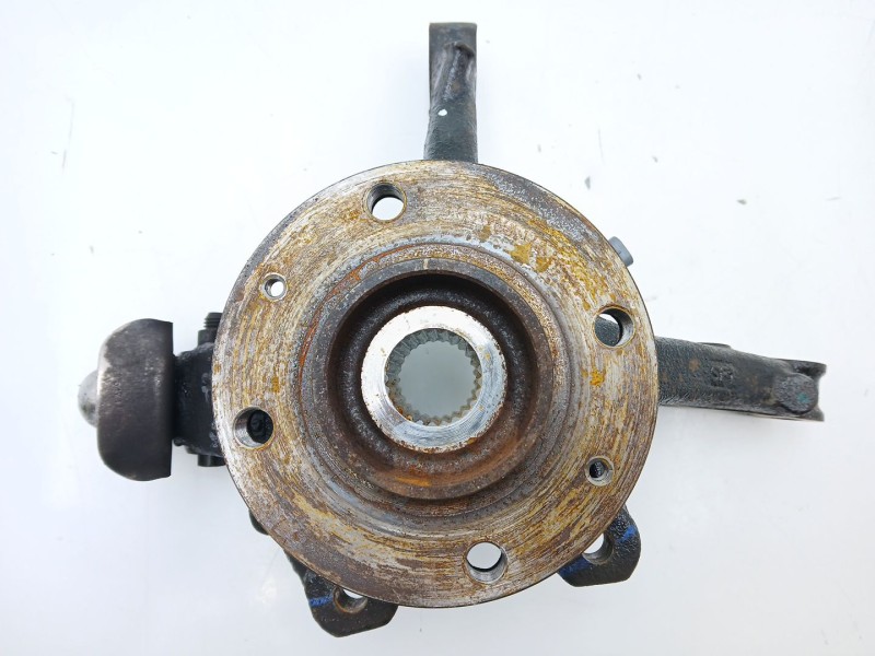 Recambio de mangueta delantera derecha para opel corsa f elegance referencia OEM IAM 9826877980  