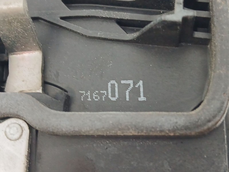 Recambio de cerradura puerta delantera izquierda para bmw 5 (e60) 530 d referencia OEM IAM 7167071  