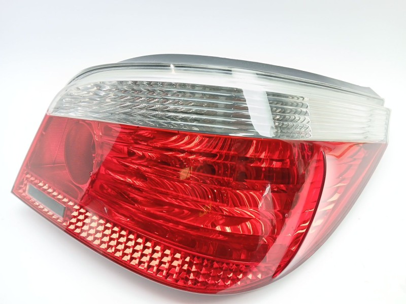 Recambio de piloto trasero derecho para bmw 5 (e60) 530 d referencia OEM IAM 7165738  