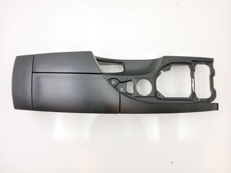 Recambio de apoyabrazos central para bmw 5 (e60) 530 d referencia OEM IAM 7034086  