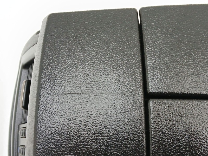 Recambio de apoyabrazos central para bmw 5 (e60) 530 d referencia OEM IAM 7034086  