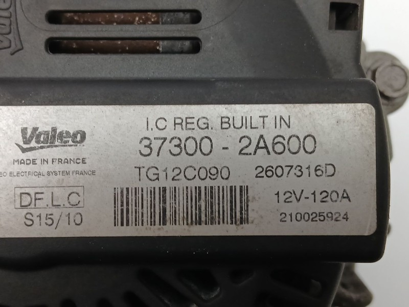 Recambio de alternador para kia cee´d drive referencia OEM IAM 373002A600  TG12C090