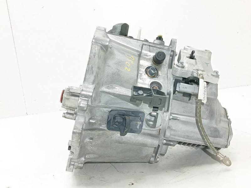 Recambio de caja cambios para opel corsa f elegance referencia OEM IAM 20V256  