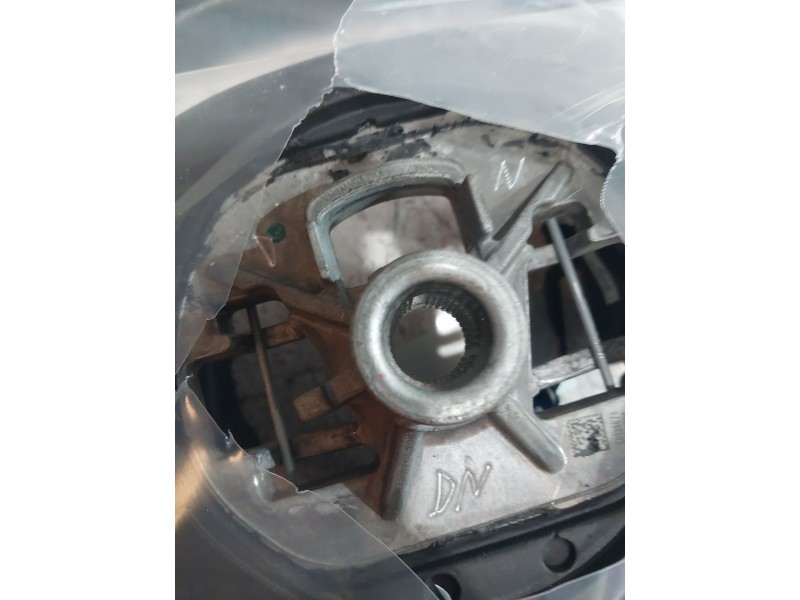 Recambio de volante para citroën c4 cactus 1.2 thp 110 referencia OEM IAM 98303131ZD  98304405ZD