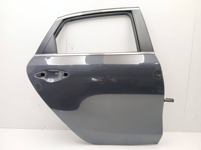 Recambio de puerta trasera derecha para kia ceed crdi referencia OEM IAM 77004J7000  