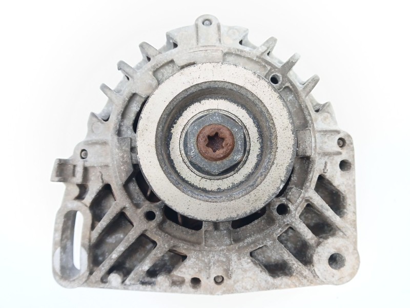 Recambio de alternador para dacia sandero básico referencia OEM IAM 8200660044  SG9B107