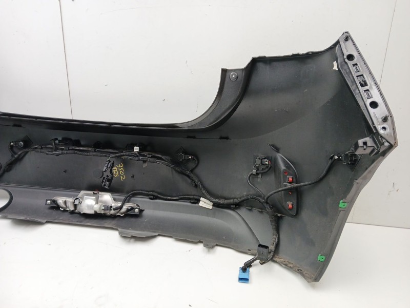 Recambio de paragolpes trasero para opel corsa f elegance referencia OEM IAM 564682821  50032559