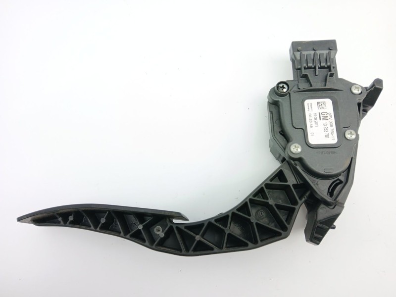 Recambio de potenciometro pedal para opel zafira tourer c (p12) 2.0 cdti (75) referencia OEM IAM 13253781  6PV009765