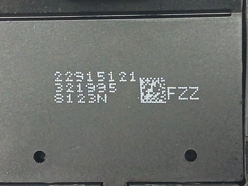 Recambio de mando elevalunas delantero izquierdo para opel mokka / mokka x (j13) 1.4 (_76) referencia OEM IAM 22915121  