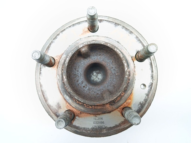 Recambio de buje para opel zafira tourer c (p12) 2.0 cdti (75) referencia OEM IAM 13502873  