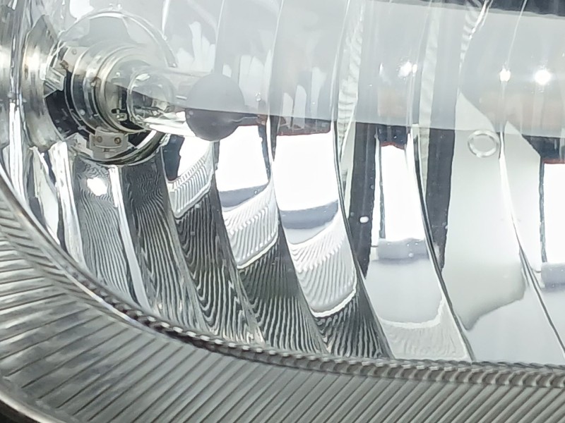 Recambio de faro antiniebla izquierdo para opel mokka / mokka x (j13) 1.4 (_76) referencia OEM IAM 42503051  