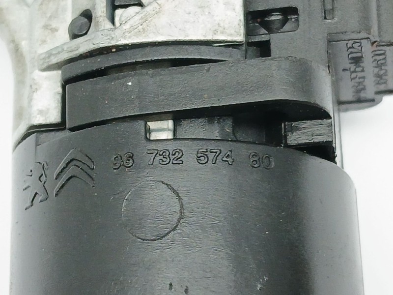 Recambio de conmutador de arranque para peugeot 208 i (ca_, cc_) 1.6 bluehdi 100 referencia OEM IAM 9673257480  