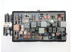 Recambio de caja reles / fusibles para opel insignia a (g09) 2.0 cdti (68) referencia OEM IAM 13275881  