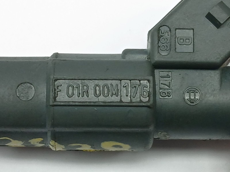 Recambio de inyector para mg mg zs suv 1.5 vti referencia OEM IAM F01R00M176  