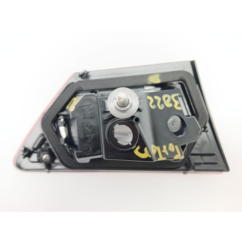 Recambio de piloto trasero derecho interior para renault clio iv (bh_) 0.9 tce 90 referencia OEM IAM 265505796R  