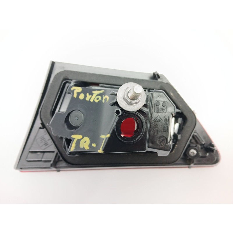 Recambio de piloto trasero izquierdo interior para renault clio iv (bh_) 0.9 tce 90 referencia OEM IAM 265552424R  