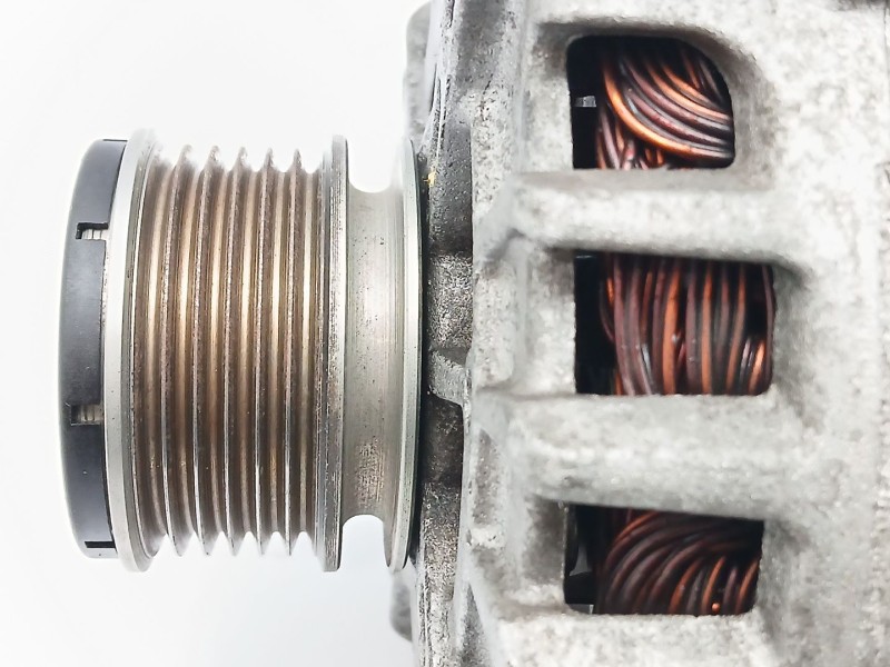 Recambio de alternador para dacia dokker furgoneta/monovolumen 1.5 blue dci 95 (fejl) referencia OEM IAM 231009392R  