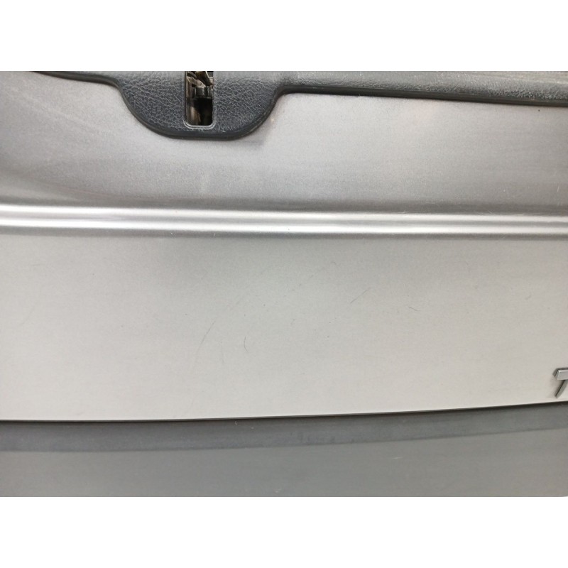 Recambio de porton trasero para land rover discovery iv (l319) 2.7 td 4x4 referencia OEM IAM BHA780080  