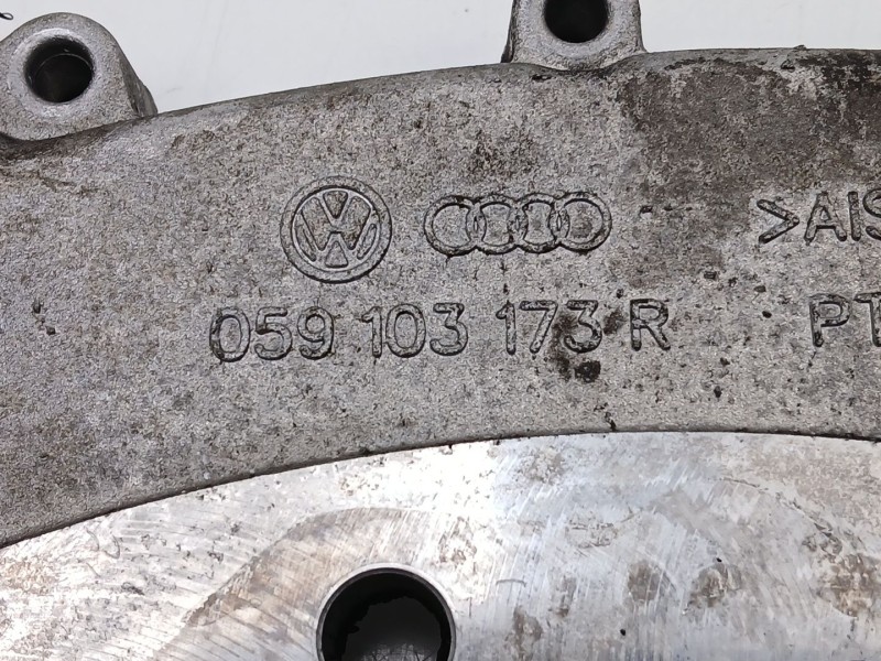 Recambio de tapa distribucion para audi q7 (4lb) 3.0 tdi quattro referencia OEM IAM 059103173R  