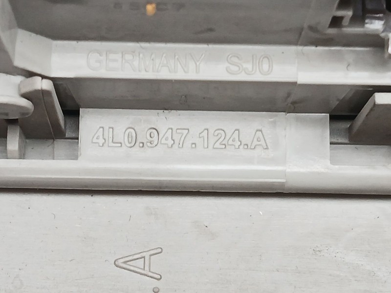 Recambio de luz interior para audi q7 (4lb) 3.0 tdi quattro referencia OEM IAM 4L0947124A  