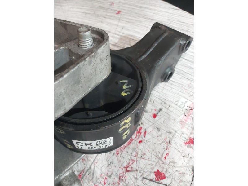 Recambio de soporte motor para opel insignia sports tourer edition referencia OEM IAM 13228303  