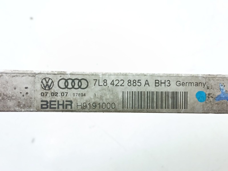 Recambio de radiador aceite para audi q7 (4lb) 3.0 tdi quattro referencia OEM IAM 7L8422885A  