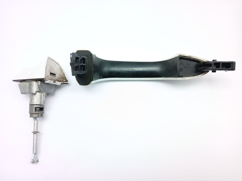 Recambio de maneta exterior delantera izquierda para hyundai i20 ii (gb, ib) 1.0 t-gdi referencia OEM IAM 82651C8050  82652C8050