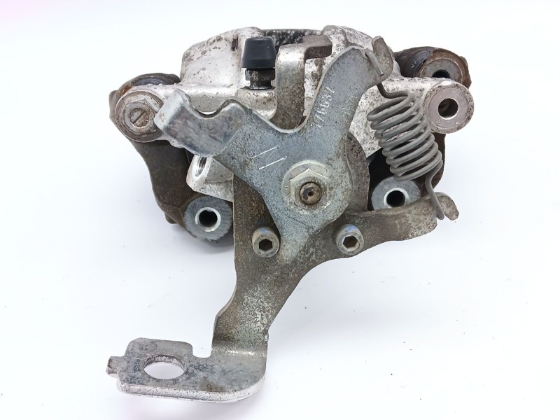 Recambio de pinza freno trasera derecha para toyota auris (_e18_) 1.2 (nre185_) referencia OEM IAM 4783002261  