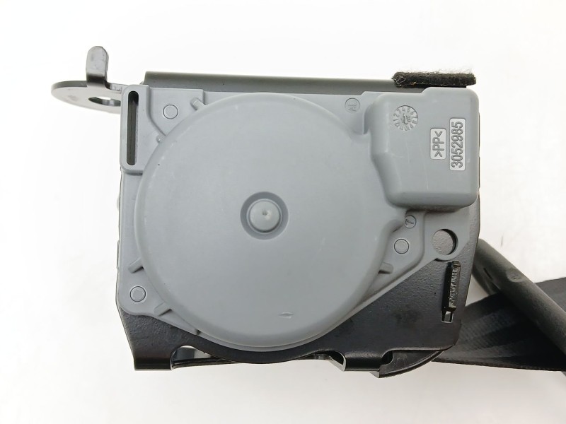 Recambio de cinturon seguridad trasero izquierdo para renault captur referencia OEM IAM 888405148R  