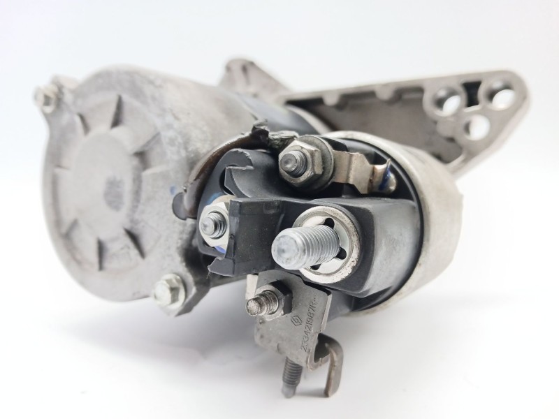 Recambio de motor arranque para renault captur referencia OEM IAM 233007970R  