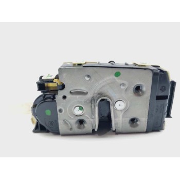 CERRADURA PUERTA DELANTERA IZQUIERDA A2047202735 