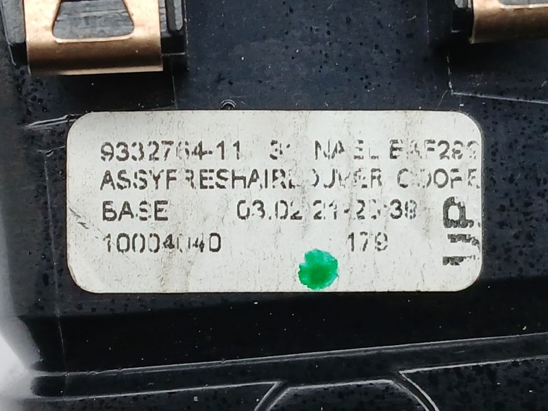 Recambio de rejilla aireadora para mini mini countryman (f60) cooper d referencia OEM IAM 933276411  9332764