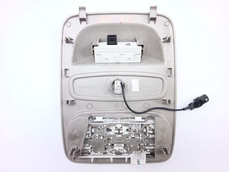 Recambio de luz interior para renault captur referencia OEM IAM 739486822R  