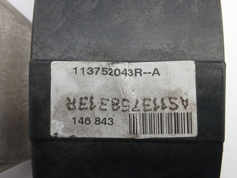 Recambio de soporte motor derecho para renault captur referencia OEM IAM 113752043R  