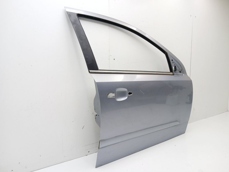 Recambio de puerta delantera derecha para opel astra h berlina sport referencia OEM IAM   