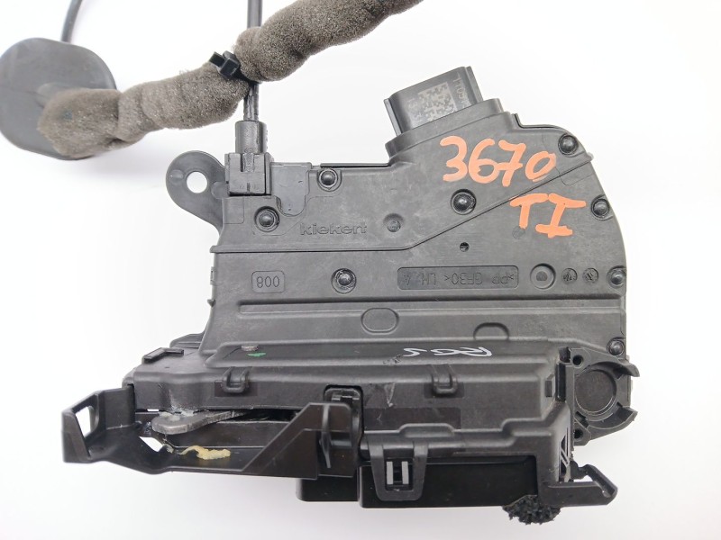 Recambio de cerradura puerta trasera izquierda para renault captur referencia OEM IAM 805034742R  