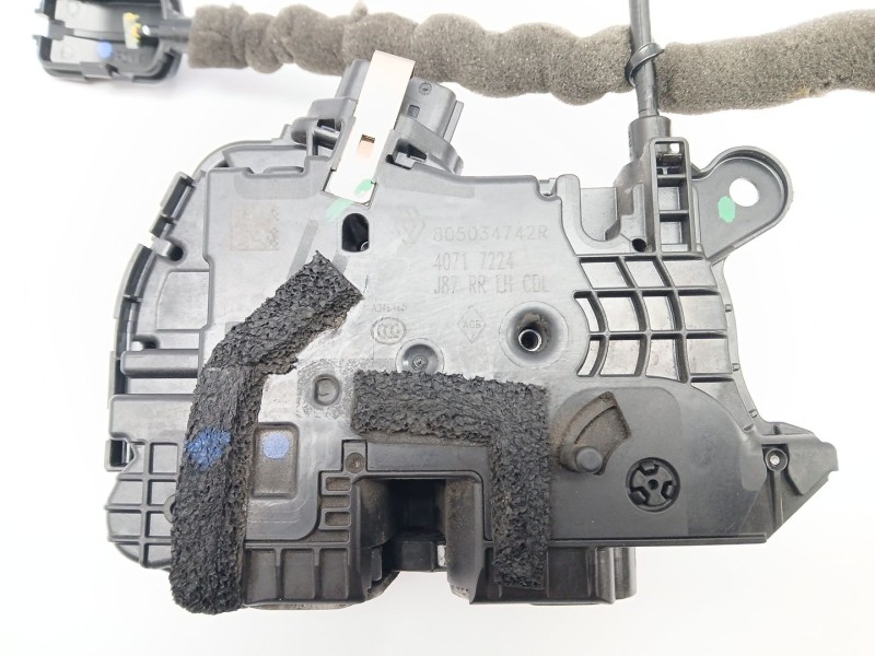 Recambio de cerradura puerta trasera izquierda para renault captur referencia OEM IAM 805034742R  