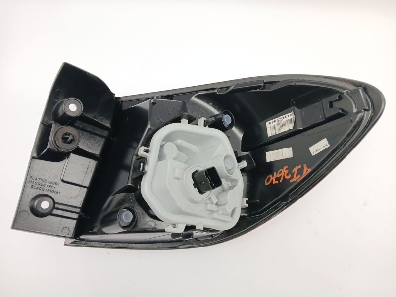 Recambio de piloto trasero izquierdo para renault captur referencia OEM IAM 265557367R  