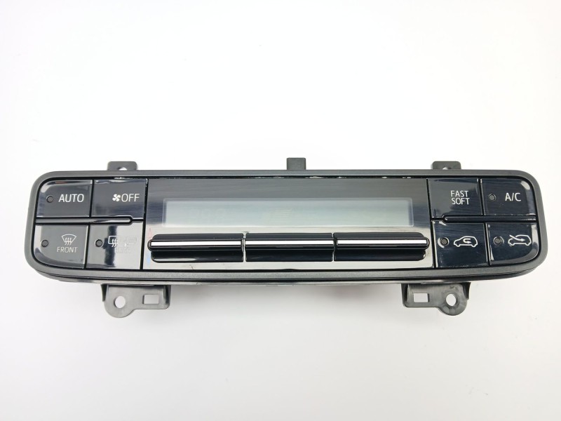 Recambio de mando climatizador para toyota auris (_e18_) 1.2 (nre185_) referencia OEM IAM 3860T73A  5590002C60