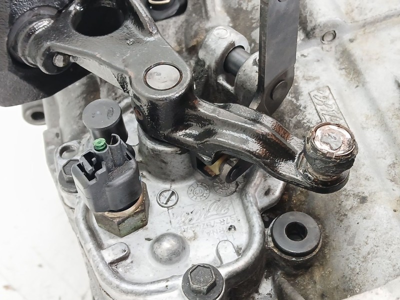 Recambio de caja cambios para volvo v50 familiar 2.0 d momentum referencia OEM IAM   