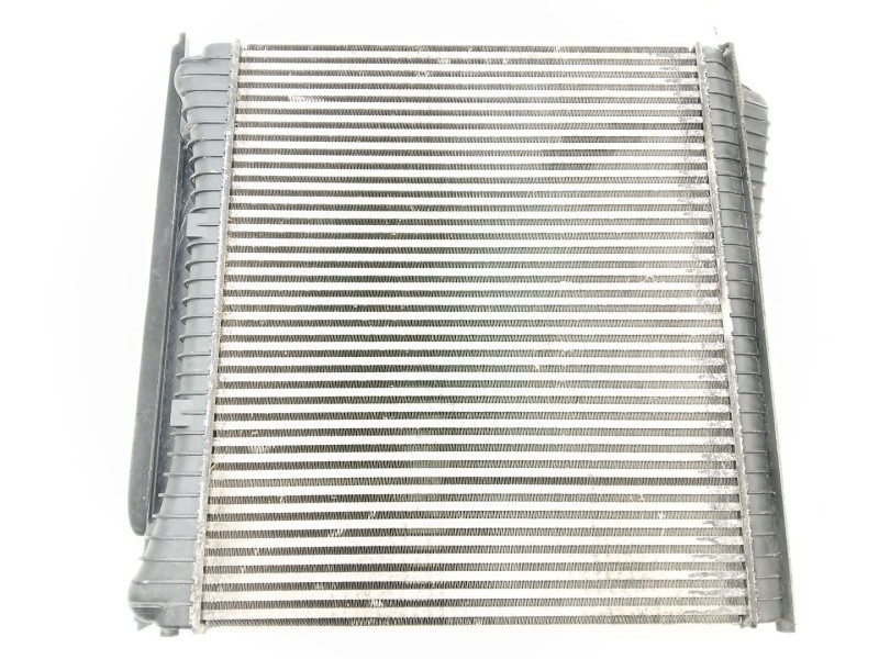 Recambio de intercooler para land rover discovery iv (l319) 3.0 td 4x4 referencia OEM IAM LR015603  
