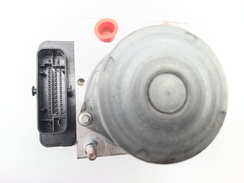 Recambio de abs para toyota auris (_e18_) 1.2 (nre185_) referencia OEM IAM 4454002520 2265106455 0265956504